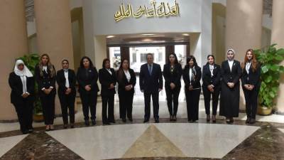 النائب العام يلتقي بعضوات النيابة العامة الجديدات