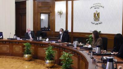 رئيس الوزراء يستقبل نائب السكرتير العام لمنظمة التعاون الاقتصادي والتنمية "OECD"