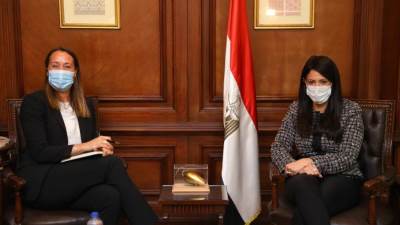 "المشاط" تبحث مع مدير "يورومني" مستجدات الاقتصاد المصري