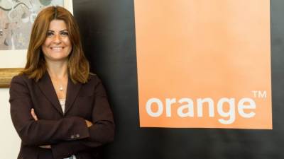 "اورنچ" تكرم 5 سيدات بعد فوزهن بمسابقة "نساء رائعات"