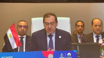 «السيسي»: الغاز الطبيعي سيلعب دوراً محورياً في مشهد الطاقة المستقبلي