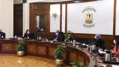 رئيس الوزراء يستعرض مقترح الحوافز التي تدرسها الحكومة لمشروعات الاقتصاد الأخضر