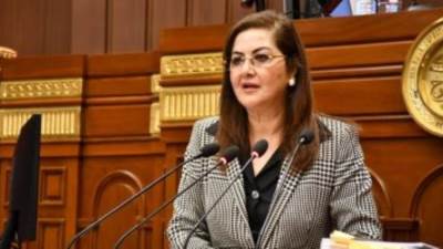 وزيرة التخطيط: معدلات الإنجاب تتخطى 5 أطفال لكل سيدة في بعض المحافظات