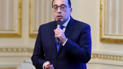 رئيس الوزراء: ننسق مع الغرف التجارية لضمان السلع الغذائية وتجنب المغالاة