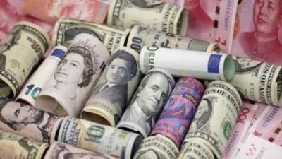 بعد ارتفاع الدولار أمس.. تعرف على أسعار العملات الأجنبية في البنوك المصرية