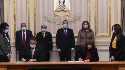 "مدبولي" يشهد توقيع بروتوكول بشأن التعاون المشترك بين وزارتي العدل والتخطيط