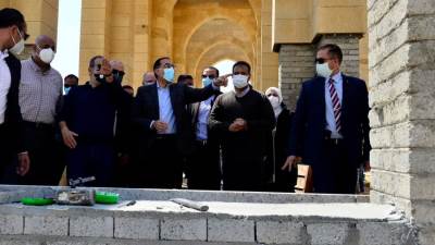 مدبولي يتفقد أعمال ترميم مسجد عمرو بن العاص وتطوير ساحته وحدائق الفسطاط