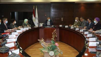 «الوزير» يستقبل وفد البنك الاوربي للإستثمار EIB لمتابعة الموقف الحالي للمشروعات المشتركة