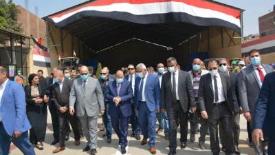 «شعراوي» ومحافظ القاهرة يفتتحان المحطة الوسيطة لنقل المخلفات الصلبة بالمطرية