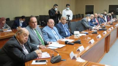 مجلس الوزراء يوافق على مشروع قانون يتضمن معاملة ضريبية مبسطة