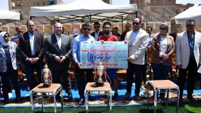 وزير الرياضة يتفقد مركزى شباب الصف والشوبك الشرقى بعد تطويرهما