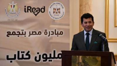 "صبحي" يناقش مع مديرى المديريات ترتيبات تنفيذ مبادرة تجميع "مليون كتاب"