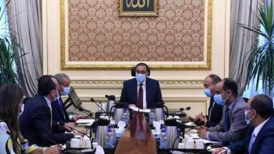 "مدبولي" يطمئن علي توافر مخزون السلع الأسياسية واستقبال عيد الأضحي