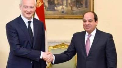 الرئيس السيسي يلتقي وزير الاقتصاد والمالية الفرنسي في باريس