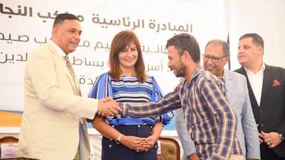 وزيرة الهجرة تتفقد قافلة طبية وتسليم 30 عقد لمراكب الصيد بالدقهلية