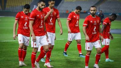 بعد تعادل الإسماعيلي.. كم مرة خسر الأهلي الدوري مرتين متتاليين؟