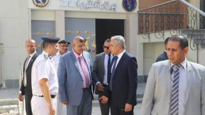 وزير القوى العاملة يتفقد وحدة خدمات العمالة المصرية بالخارج
