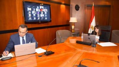 وزيرة الهجرة تلتقي ممثلي الجالية المصرية وشباب مركز الهجرة للحوار في أوكرانيا