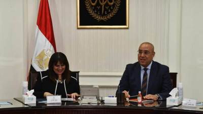 وزيرا الإسكان والهجرة يبحثان التعاون المشترك لإتاحة فرص الاستثمار العقارى للمصريين بالخارج