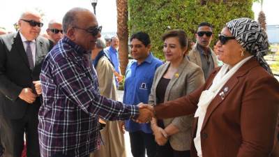 وزير قطاع الأعمال العام يبدأ زيارة إلى شركة مصر للألومنيوم بنجع حمادي