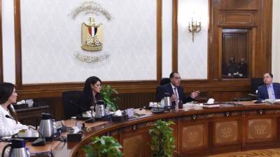 “مدبولي” يستعرض الأجندة المبدئية المُقترحة ومحاور المؤتمر الاقتصادي