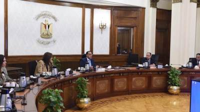 مدبولي يواصل متابعة الاستعدادات الخاصة بعقد المؤتمر الاقتصادي الذي كلّف به الرئيس