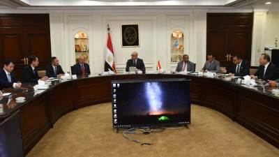 الجزار يشدد على الالتزام بالمواعيد المحددة لإنهاء مشروع منطقة الأعمال بالعاصمة الإدارية