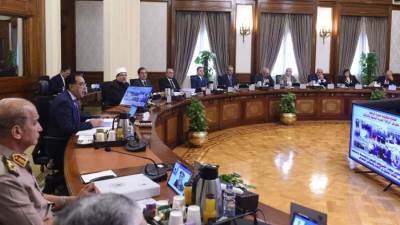 رئيس الوزراء: المؤتمر الاقتصادي سيمثل منصة لتبادل وجهات النظر بين الحكومة والخبراء