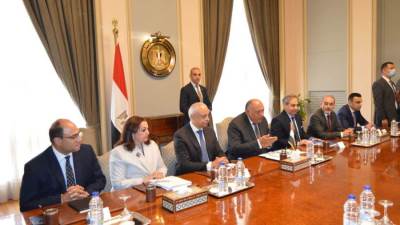 عقد جلسة مباحثات موسعة بين وزيرى خارجية مصر والهند