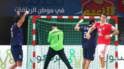 الاهلي يفوز على بنفيكا ويتأهل لنصف نهائي كأس العالم للأندية لكرة اليد