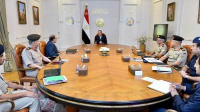 الرئيس السيسي يتابع المشروعات القومية للإنتاج الزراعي في توشكي بجنوب الوادي