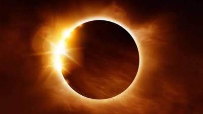 خوفا على الطلبة.. تعطل الدراسة غدا في الكويت بسبب كسوف الشمس