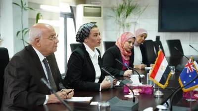 وزيرة البيئة تناقش مع السفير الأسترالي بالقاهرة المشاركة في فعاليات مؤتمر المناخ