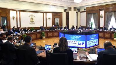 رئيس الوزراء رفع الحد الادني للأجور لـ3 الالاف جنيه اتعمل