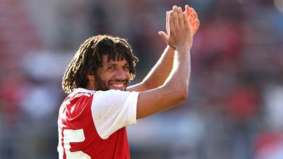 بعد غياب.. النني يعود إلى تدريبات أرسنال من جديد