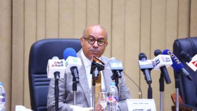 ربط قواعد بيانات العلامات التجارية بقواعد بيانات السجل التجاري