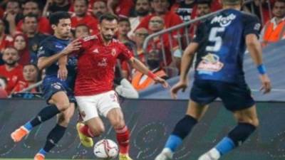 الأهلي في صدارة الدوري بعد فوزه برباعية على فريق الداخلية