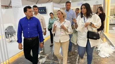 وزيرا الشباب والبيئة يتفقدان التجهيزات النهائية للمنطقة الخضراء