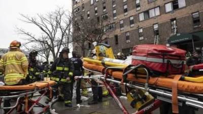 إصابة العشرات إثر نشوب حريق في مبنى سكني بنيويورك الأمريكية