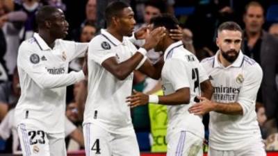 مواعيد مباريات اليوم.. ريال مدريد ضد قادش ومان يونايتد مع أستون فيلا