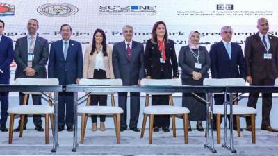 قمة المناخ.. "المشاط"تشهد التوقيع على عقود توليد الوقود الأخضر باقتصادية قناة السويس