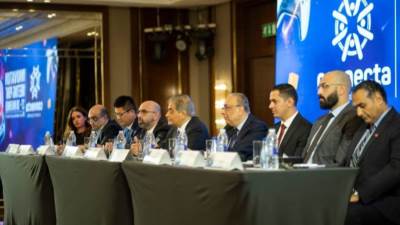 كيندريل تحتفل بعيد ميلادها الاول في CairoICT 2022