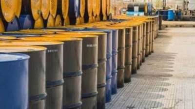 مجموعة السبع تناقش سعر للنفط الروسي بين 65 و70 دولارا للبرميل