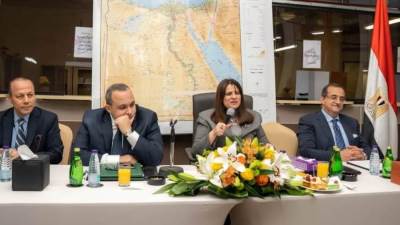 وزيرة الهجرة تعقد لقاءا مفتوحًا بمقر القنصلية المصرية مع رموز الجالية بالرياض والمنطقة الشرقية