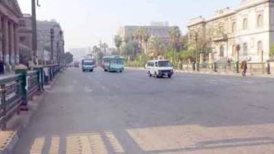 محافظة القاهرة: تقسيم الشوارع ل3 شرائح في تطبيق قانون انتظار السيارات