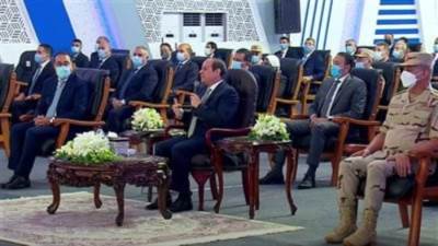 الرئيس السيسي: حجم المبانى على الدائرى أكبر من الطلب الموجود فى السوق