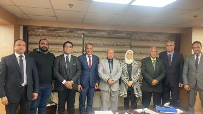 تشكيل لجنة من "الضرائب" و"أطباء الأسنان" لحل أزمة التسجيل بمنظومة الفاتورة الإلكترونية