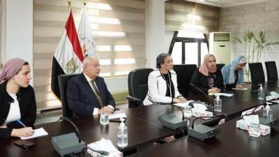 وزيرة البيئة تستقبل سفير طاجيكستان بالقاهرة لبحث دعم سبل العمل البيئى المشترك بين البلدين