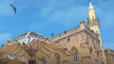 الأوقاف تحقق في اختفاء 4 مقابض أثرية لأبواب مسجد الحسين