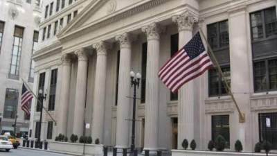 "الفيدرالي الأمريكي" يرفع سعر الفائدة 0.5% لتسجل 4.5%